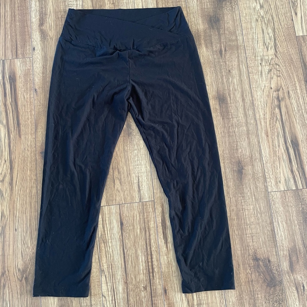 Black No Boundaries Capris XL